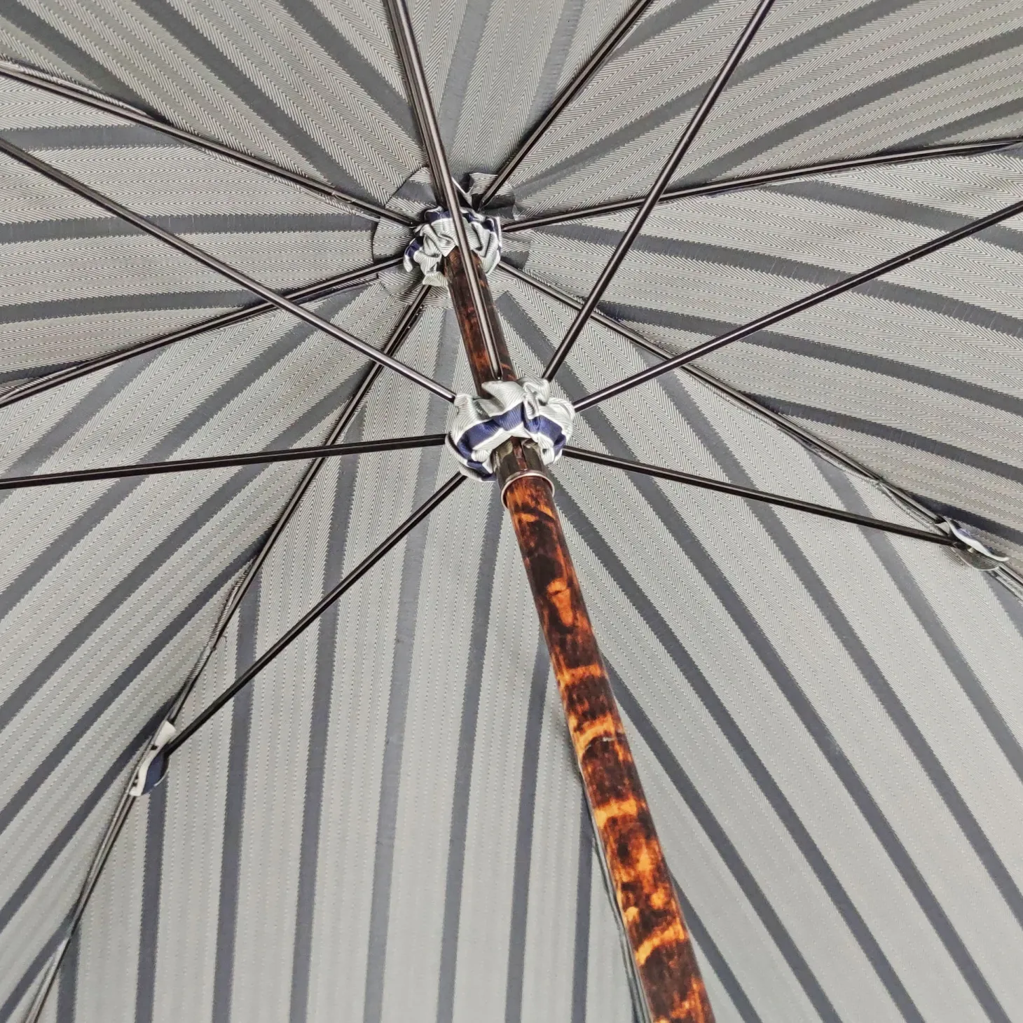 Elegant Striped Umbrella - Flamed Natural beech Wood-Handle