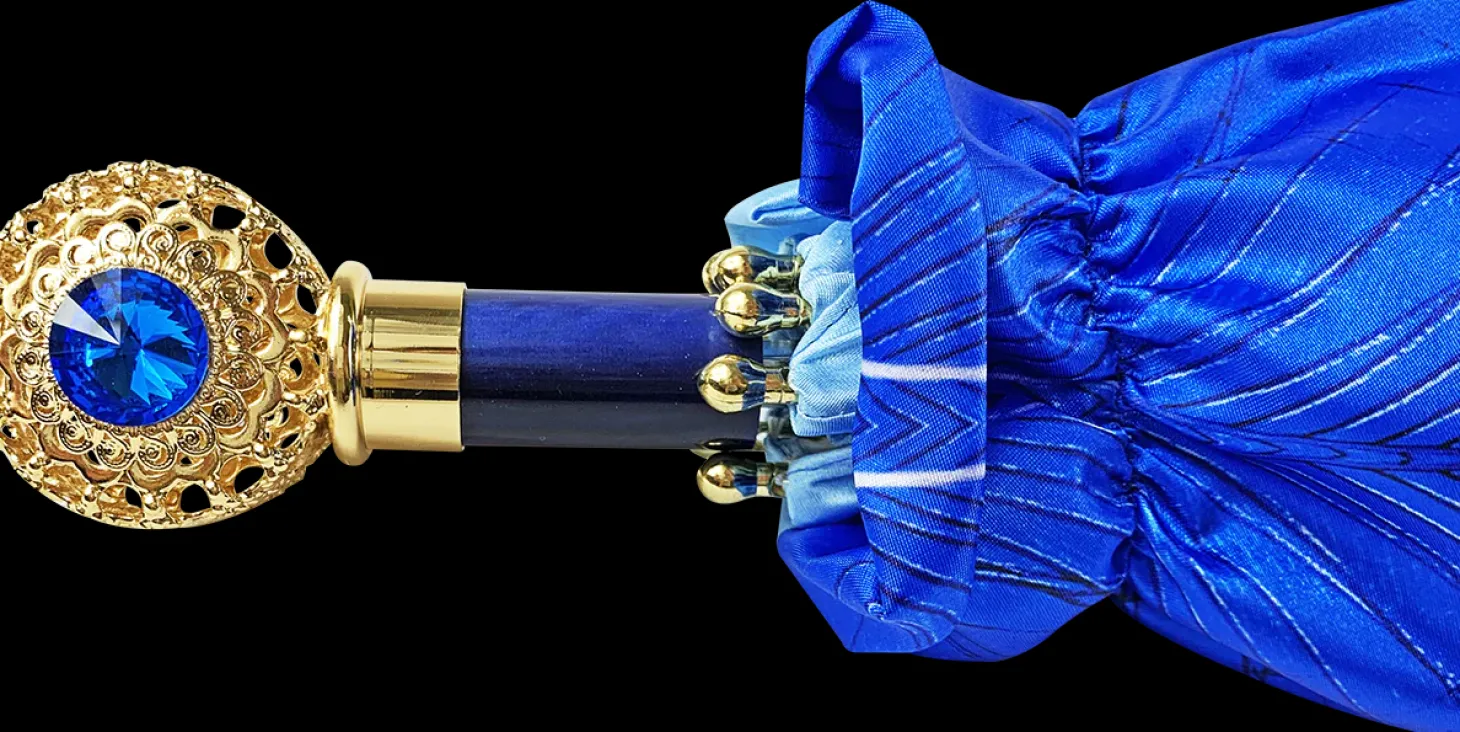Exclusive peacock design with Sapphire crystals
