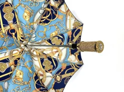 Fantastic blue with chains design
