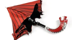 Wonderful umbrella with hand painted and silverplated 925 Dragon